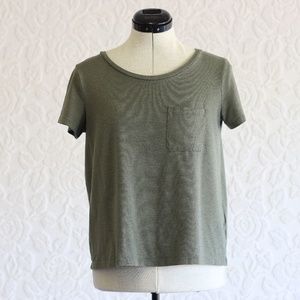 H&M Short Sleeve Scoop Neck Front Pocket Olive Green Basic T-Shirt